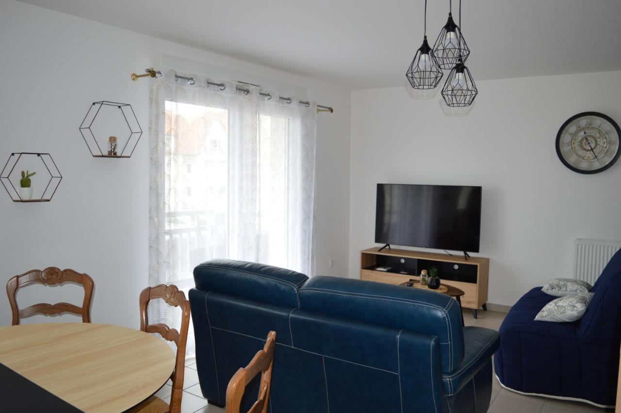 Appartement Spacieux Avec Balcon - A 50M De La Plage Курсел-сюр-Мер Екстериор снимка