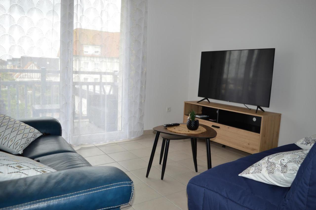 Appartement Spacieux Avec Balcon - A 50M De La Plage Курсел-сюр-Мер Екстериор снимка